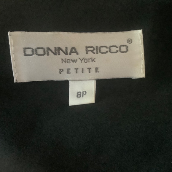 Women's Lined Black with Flowers Sleeveless Maxi Dress Size 8P - Picture 3 of 3